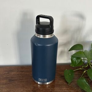 YETI 64 Ounce Navy Insulated Bottle with Black Lid & Chug Cap